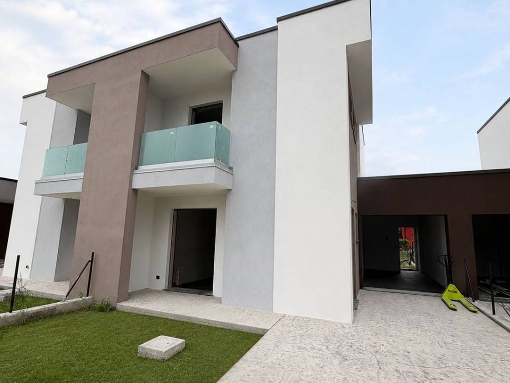 casa indipendente a San Michele al Tagliamento in zona San Giorgio al Tagliamento