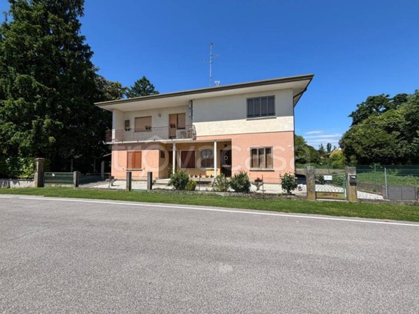 casa indipendente in vendita a San Michele al Tagliamento in zona Bibione