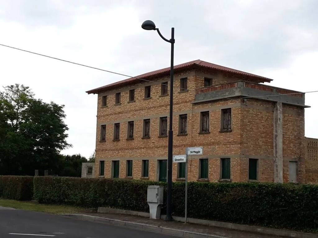 casa indipendente a San Michele al Tagliamento in zona San Giorgio al Tagliamento
