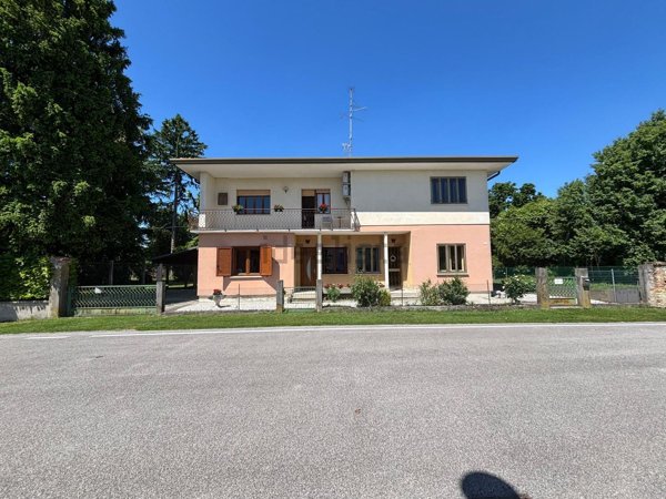 casa indipendente in vendita a San Michele al Tagliamento in zona Bibione