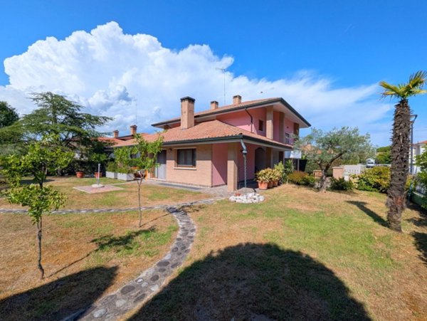 casa indipendente in vendita a San Michele al Tagliamento in zona Bibione