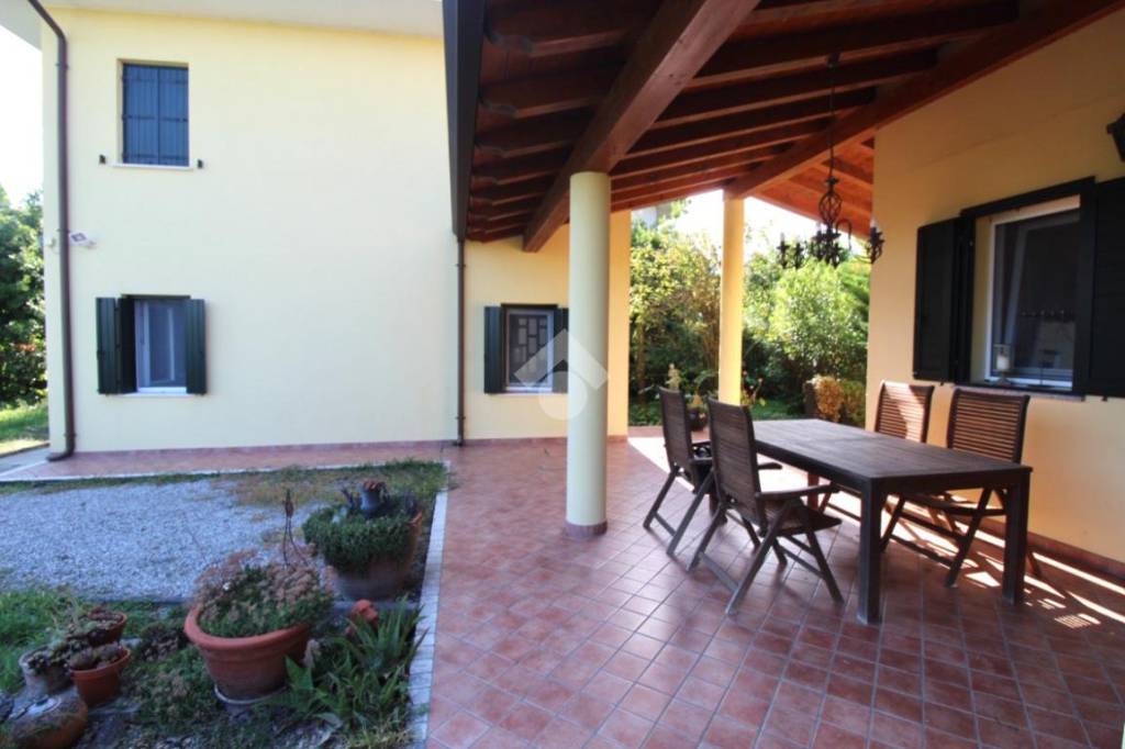 casa indipendente in vendita a San Michele al Tagliamento in zona Bibione