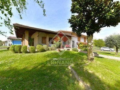 casa indipendente in vendita a San Michele al Tagliamento in zona Bibione