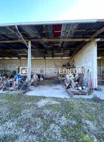 locale commerciale in vendita a San Michele al Tagliamento