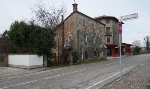 locale di sgombero in vendita a San Michele al Tagliamento