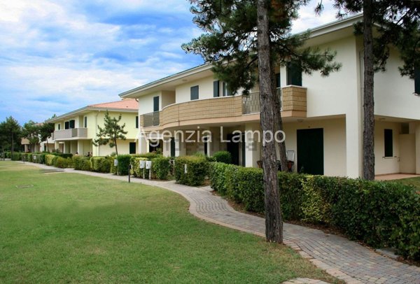 casa indipendente in vendita a San Michele al Tagliamento in zona Bibione