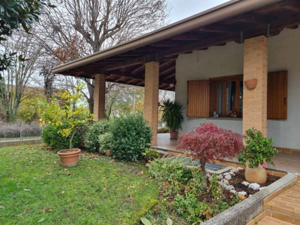 casa indipendente in vendita a San Michele al Tagliamento in zona Pozzi
