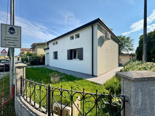casa indipendente in vendita a San Michele al Tagliamento in zona Bibione