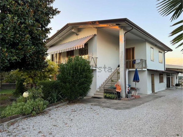 casa indipendente in vendita a San Michele al Tagliamento in zona Bibione