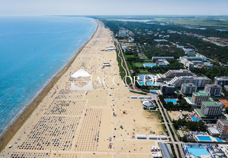 negozio in vendita a San Michele al Tagliamento in zona Bibione