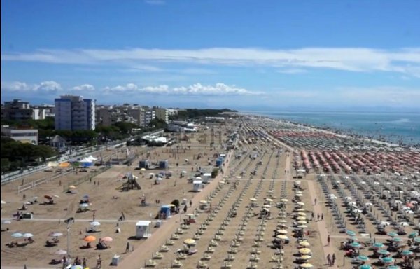 negozio in vendita a San Michele al Tagliamento in zona Bibione