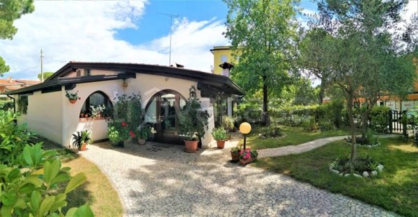 casa indipendente in vendita a San Michele al Tagliamento in zona Bibione