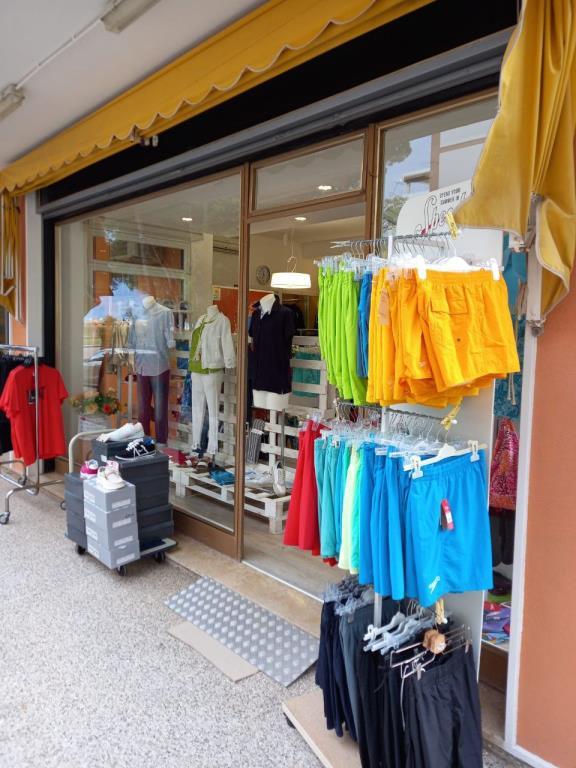 negozio in vendita a San Michele al Tagliamento in zona Bibione