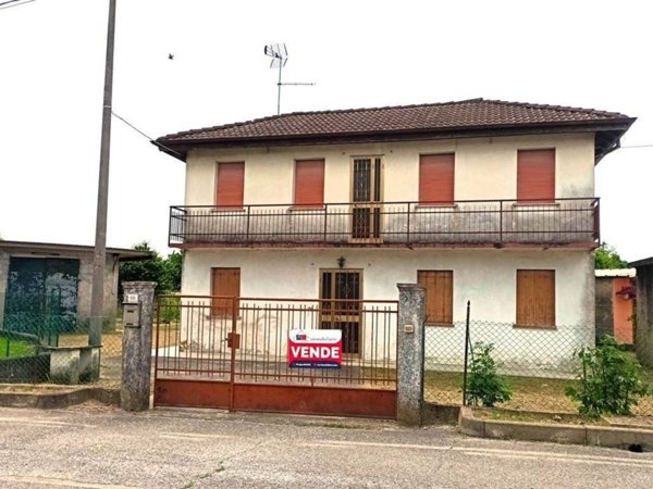casa indipendente in vendita a San Michele al Tagliamento in zona Pozzi