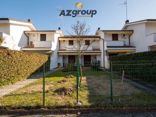 casa indipendente in vendita a San Michele al Tagliamento in zona Bibione