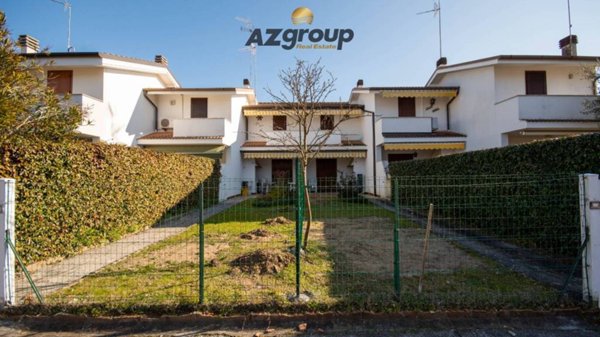 casa indipendente in vendita a San Michele al Tagliamento in zona Bibione