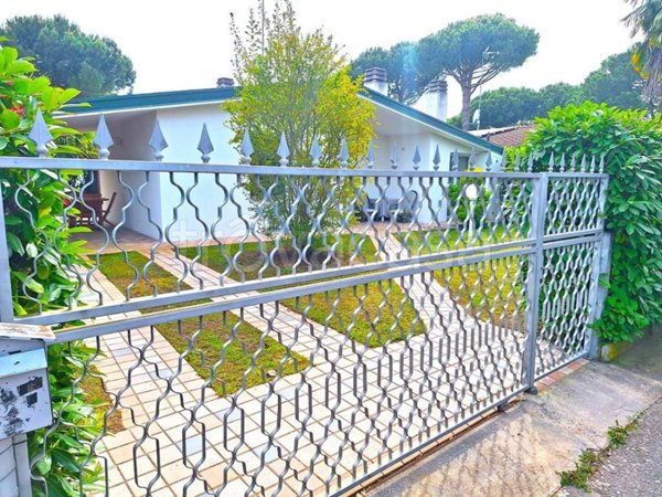 casa indipendente in vendita a San Michele al Tagliamento in zona Bibione