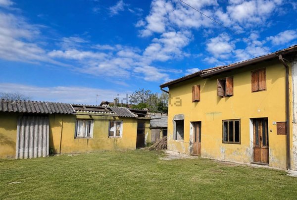 casa indipendente a San Michele al Tagliamento in zona San Giorgio al Tagliamento