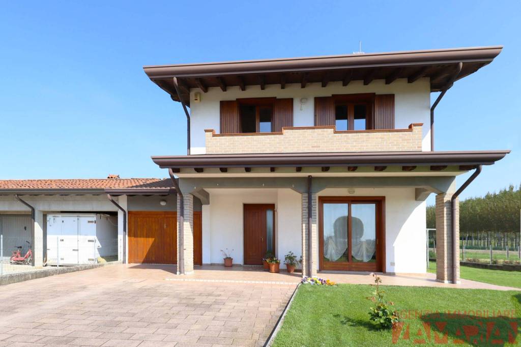 casa indipendente in vendita a San Michele al Tagliamento in zona San Filippo