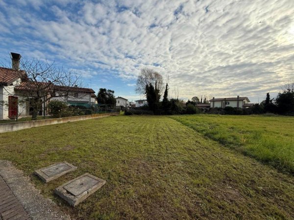 terreno edificabile in vendita a San Michele al Tagliamento