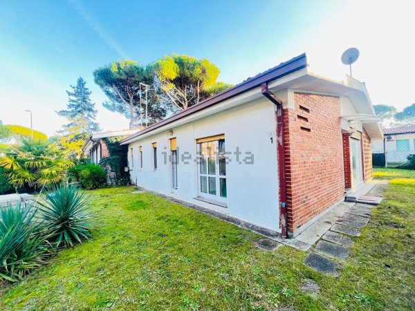 casa indipendente in vendita a San Michele al Tagliamento in zona Bibione