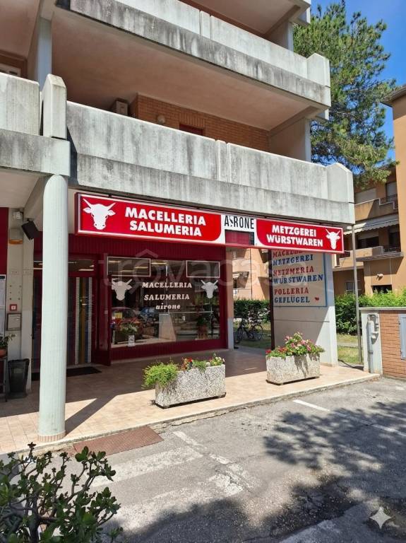 negozio in vendita a San Michele al Tagliamento in zona Bibione