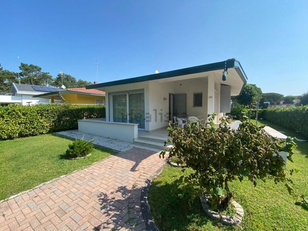 casa indipendente in vendita a San Michele al Tagliamento in zona Bibione