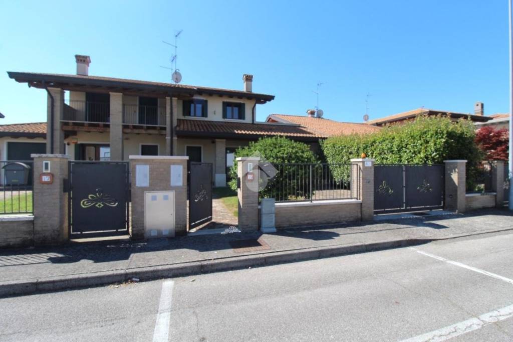 casa indipendente a San Michele al Tagliamento in zona San Giorgio al Tagliamento
