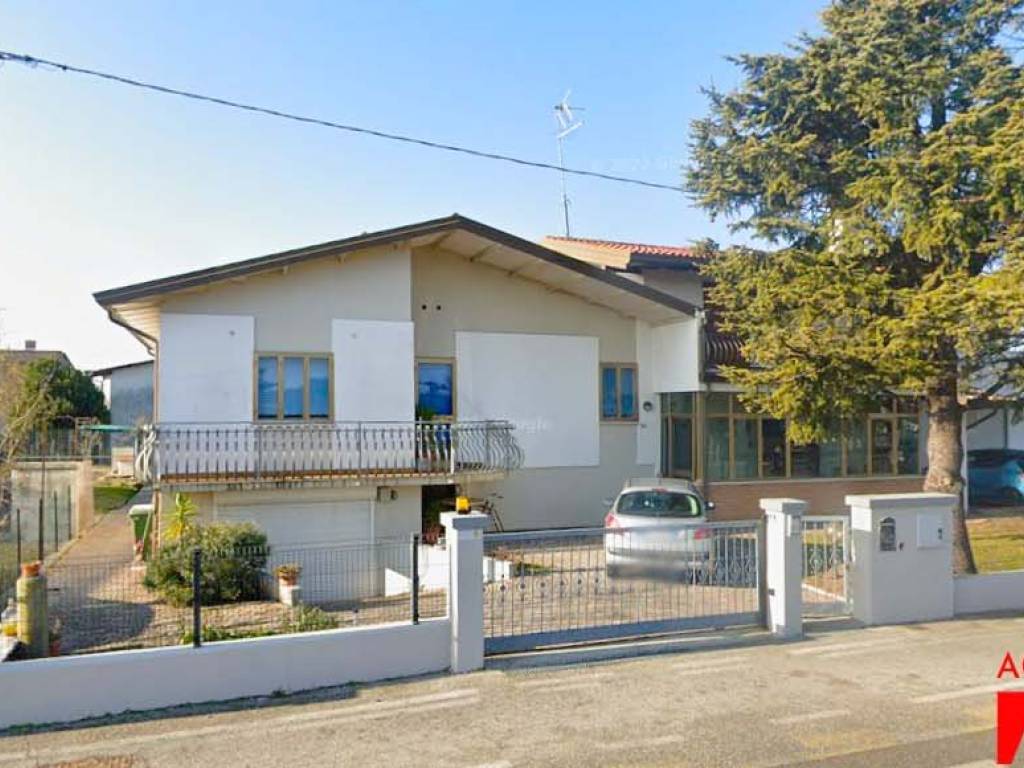 casa indipendente a San Michele al Tagliamento in zona San Giorgio al Tagliamento