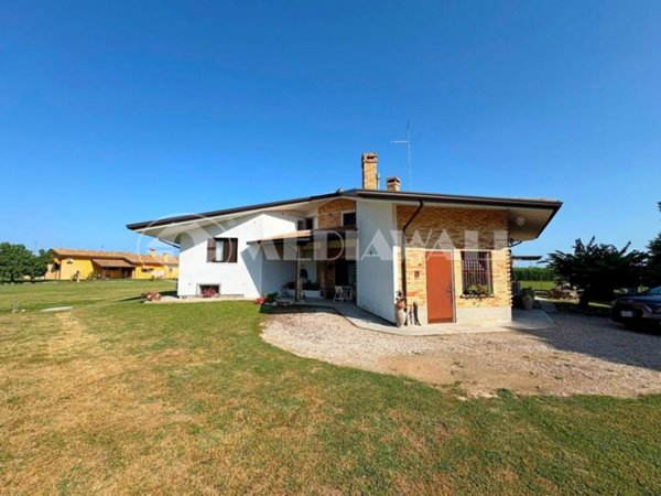 casa indipendente in vendita a San Michele al Tagliamento