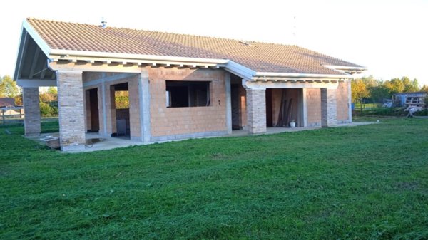 casa indipendente in vendita a Santa Maria di Sala in zona Veternigo