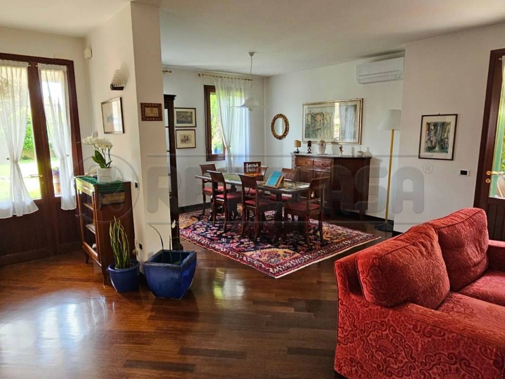 casa indipendente in vendita a Santa Maria di Sala in zona Veternigo
