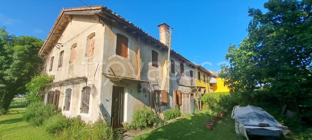 locale di sgombero in vendita a Santa Maria di Sala