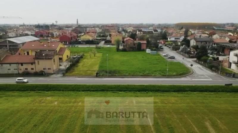 casa indipendente in vendita a Santa Maria di Sala in zona Caltana