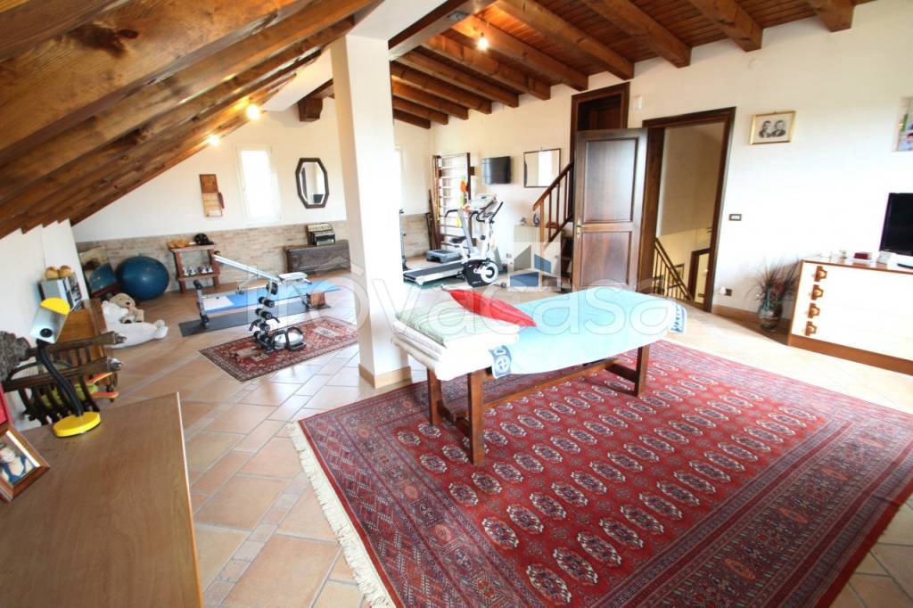casa indipendente in vendita a Santa Maria di Sala in zona Caltana