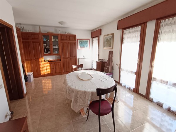 casa indipendente in vendita a Santa Maria di Sala in zona Caltana