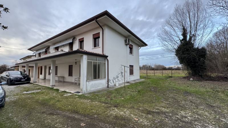 appartamento in vendita a Santa Maria di Sala in zona Caltana