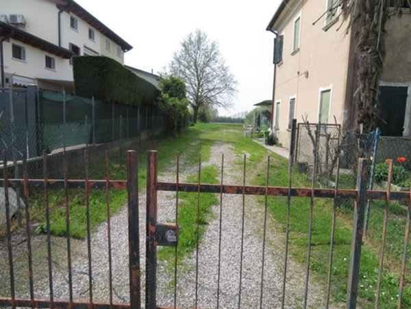 terreno agricolo in vendita a Santa Maria di Sala in zona Caselle