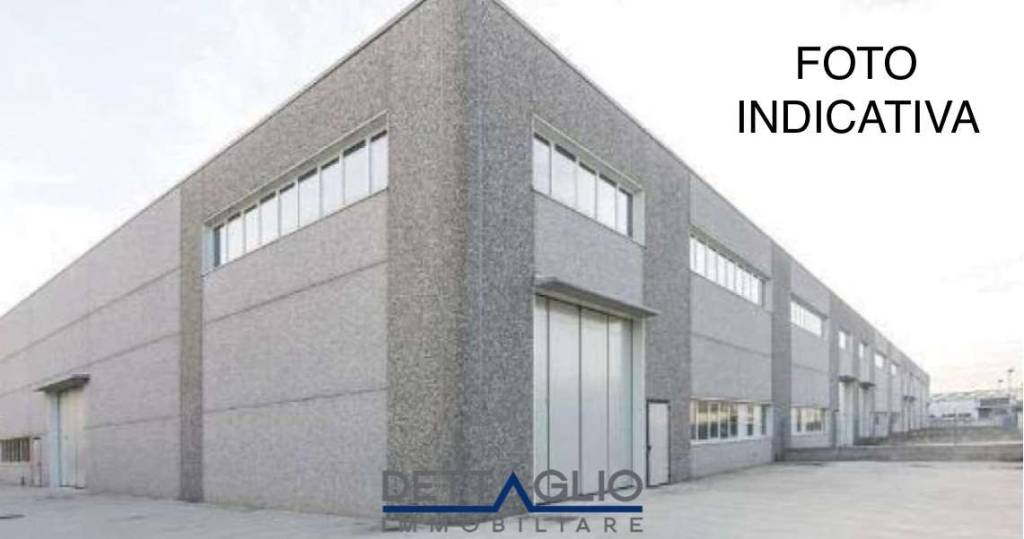 locale commerciale in vendita a Santa Maria di Sala