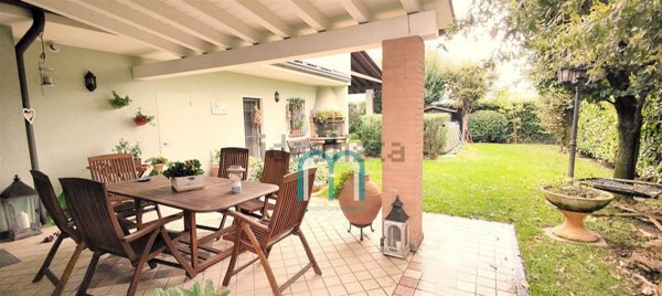 casa indipendente in vendita a Santa Maria di Sala in zona Caselle