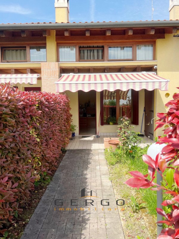 casa semindipendente in vendita a Santa Maria di Sala