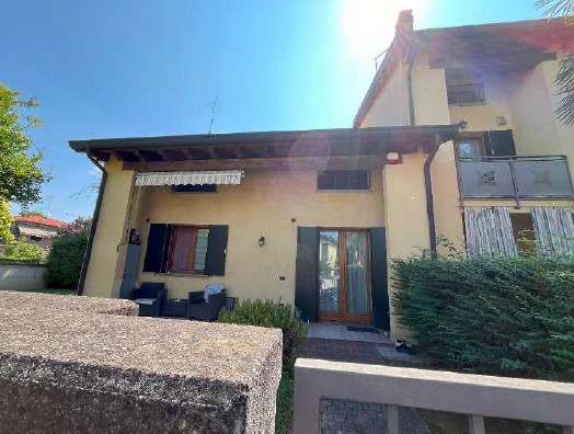 appartamento in vendita a Santa Maria di Sala in zona Veternigo