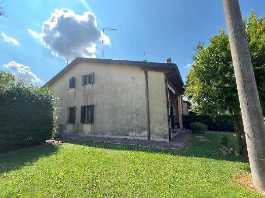appartamento in vendita a Santa Maria di Sala in zona Veternigo