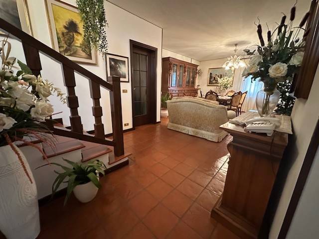 casa indipendente in vendita a Santa Maria di Sala in zona Caltana