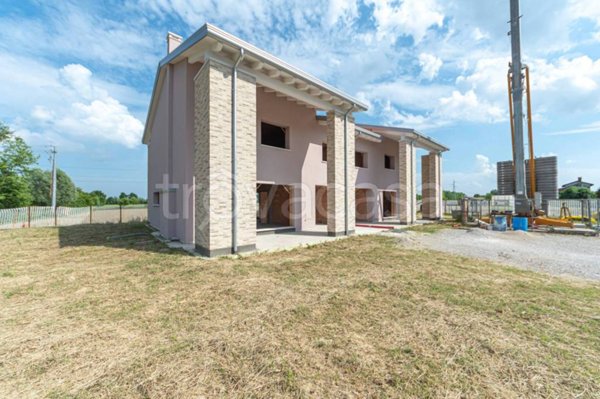 casa indipendente in vendita a Santa Maria di Sala in zona Veternigo