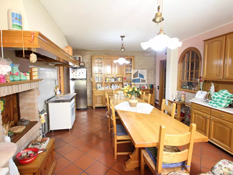 casa indipendente in vendita a Santa Maria di Sala in zona Caltana