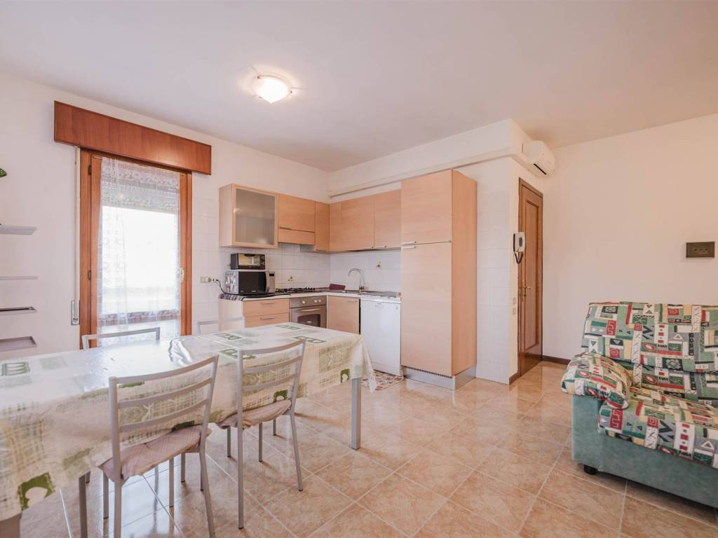 casa indipendente in vendita a Santa Maria di Sala in zona Caltana