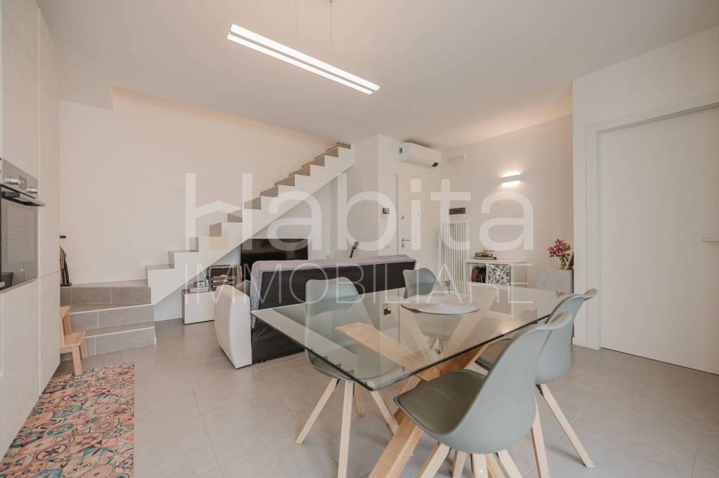 appartamento in vendita a Santa Maria di Sala in zona Sant'Angelo