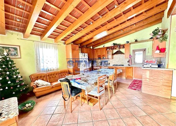 casa indipendente in vendita a Santa Maria di Sala in zona Caltana