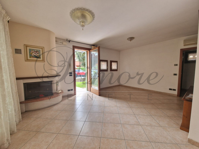 casa indipendente in vendita a Santa Maria di Sala in zona Veternigo